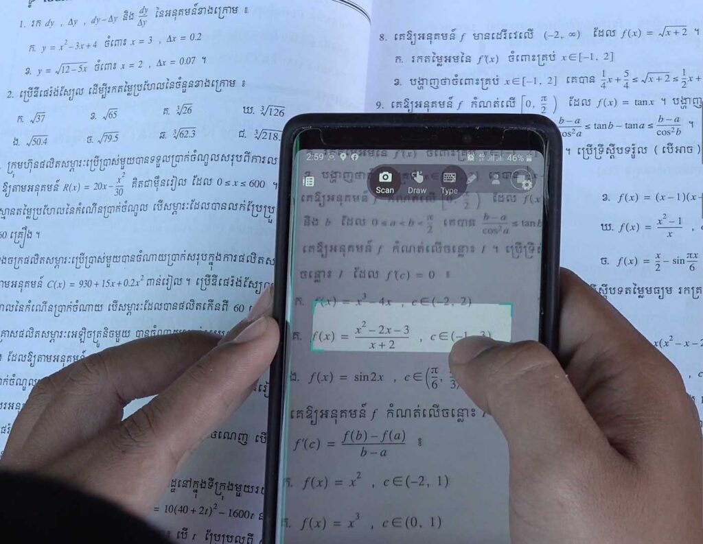 Math solver apps for Android and iOS smartphones